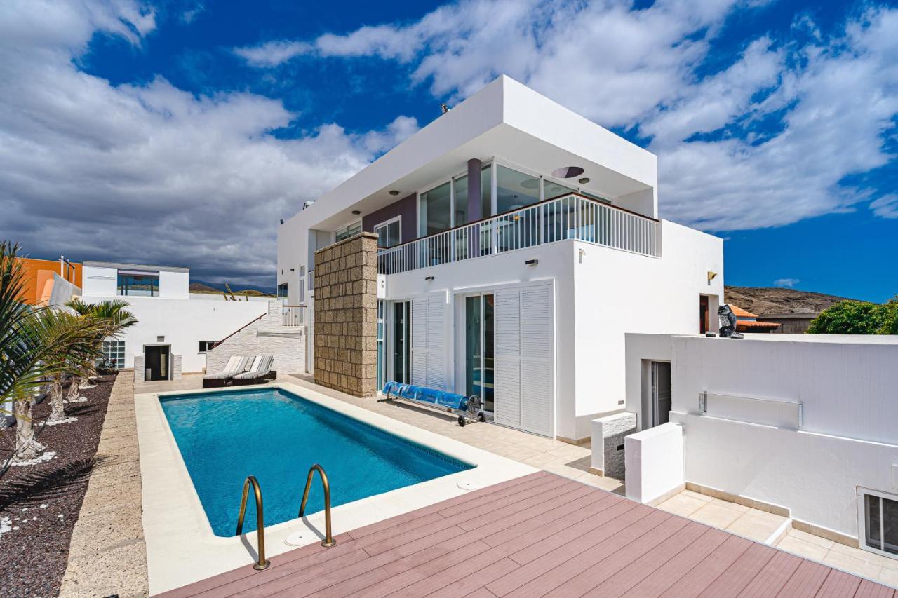 Modern 3Bdr Villa With Heated Pool Эль-Медано Экстерьер фото